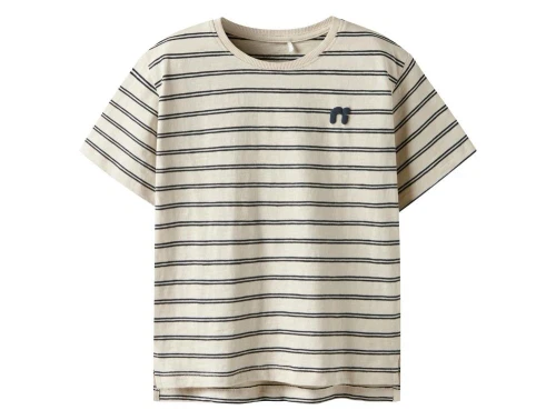 Råhvid t-shirt med mørkeblå stribemønster og logoprint fra Name It 13244046 whitecap gray